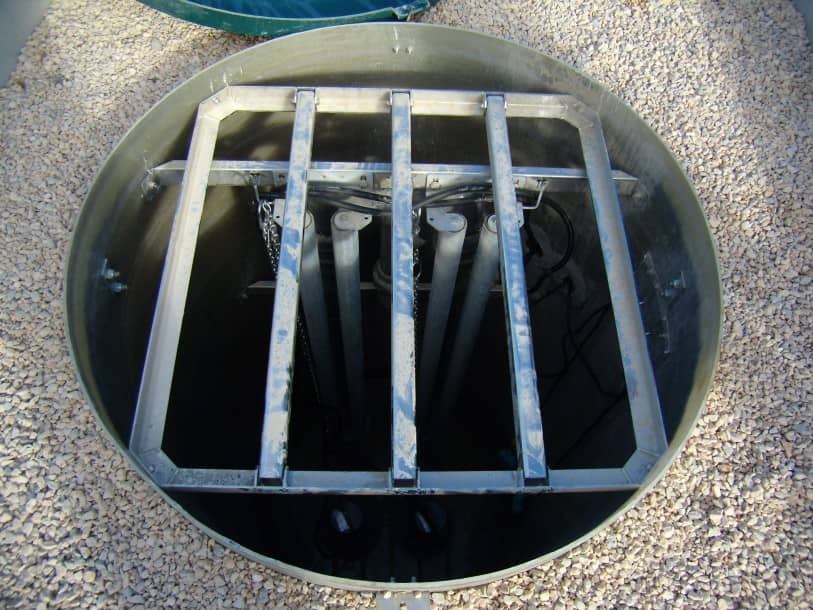 Grille antichute pour station de relevage eaux usées collective